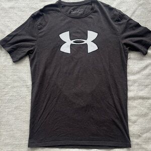 Under Armour Men's Dark Gray Short Sleeve Tee